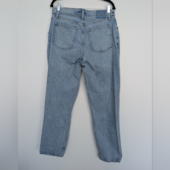 Abercrombie Curve Love 14L/32 90s Straight Ultra High Rise Jeans Distressed - Picture 2 of 16